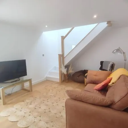 Impeccable 2-bed House In Newquay Newquay (Cornwall)